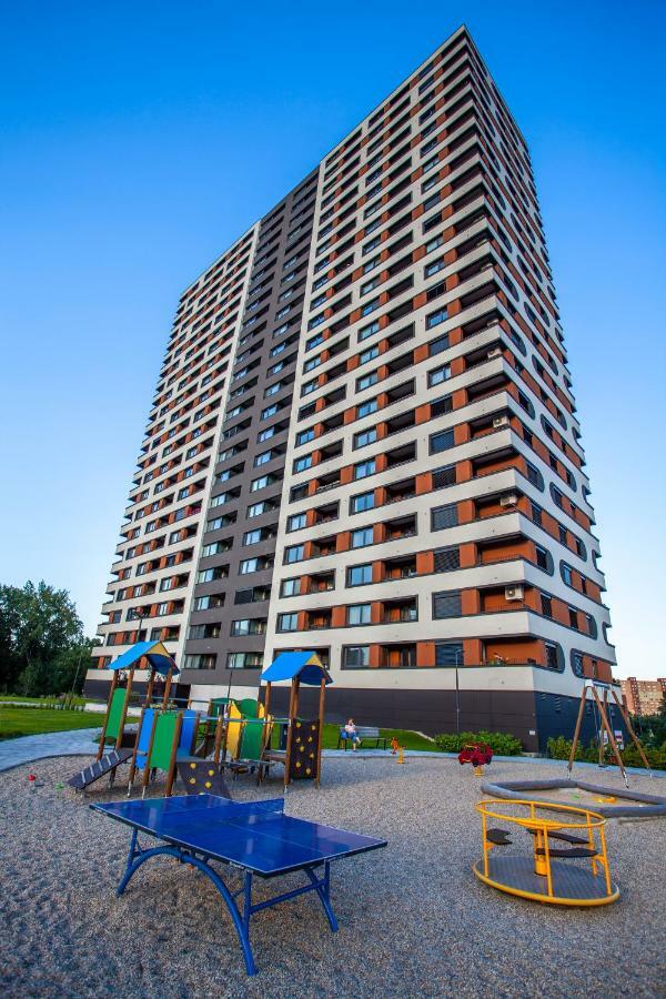 Air-Conditioned City View Apartment 24H Check-In براتسيلافا المظهر الخارجي الصورة